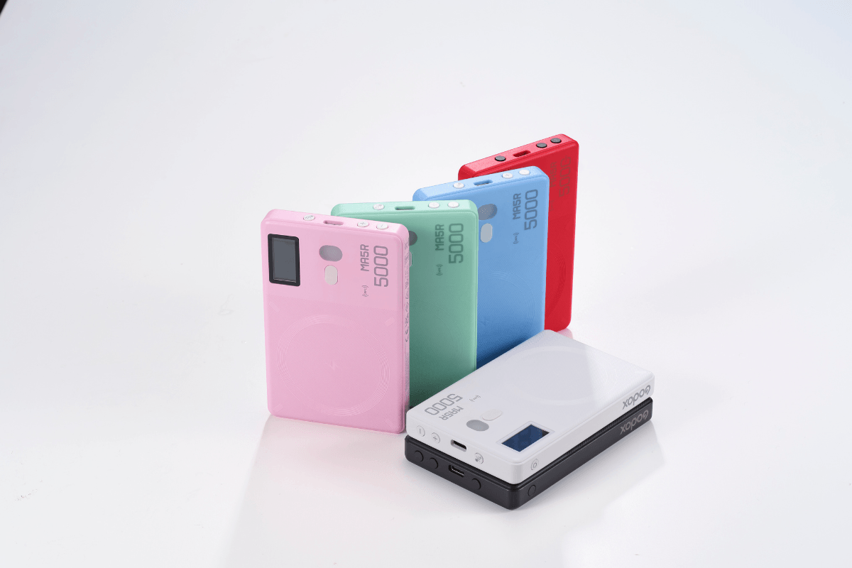 Godox MA5R RGB LED Light and Wireless Power Bank - Vitopal
