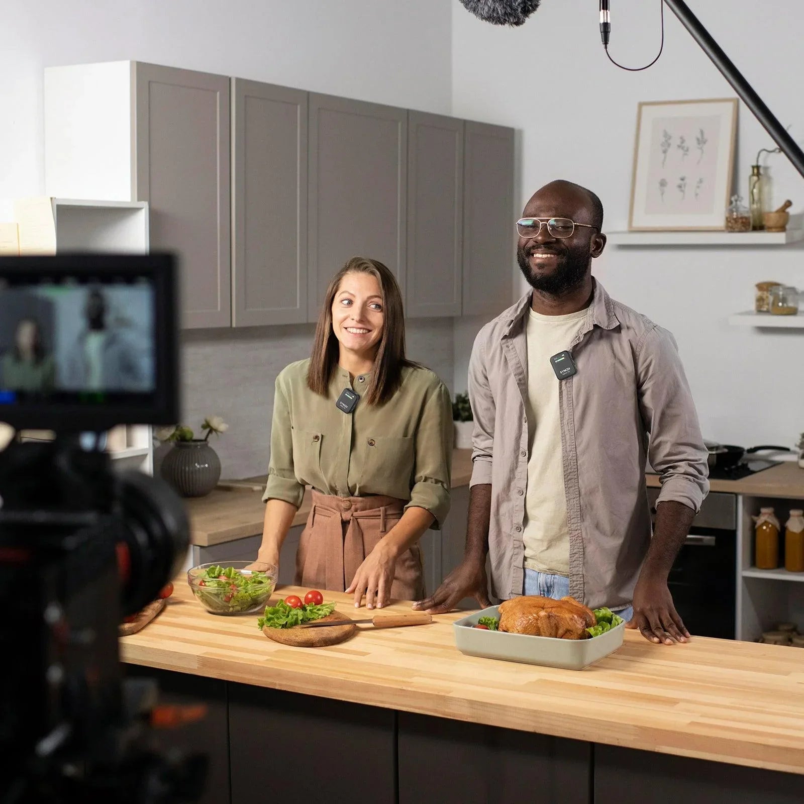 SYNCO G2(A2) Pro 2.4G Dual Lapel Mic Digital Wireless Lavalier Microphone with 2 TXs - Vitopal