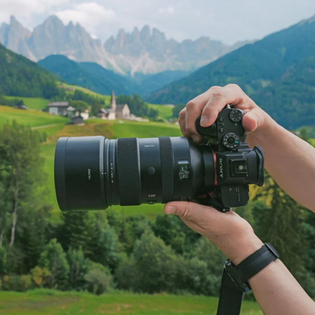 Viltrox AF 135mm F1.8 LAB FE Full Frame Lens for Sony-E - Vitopal