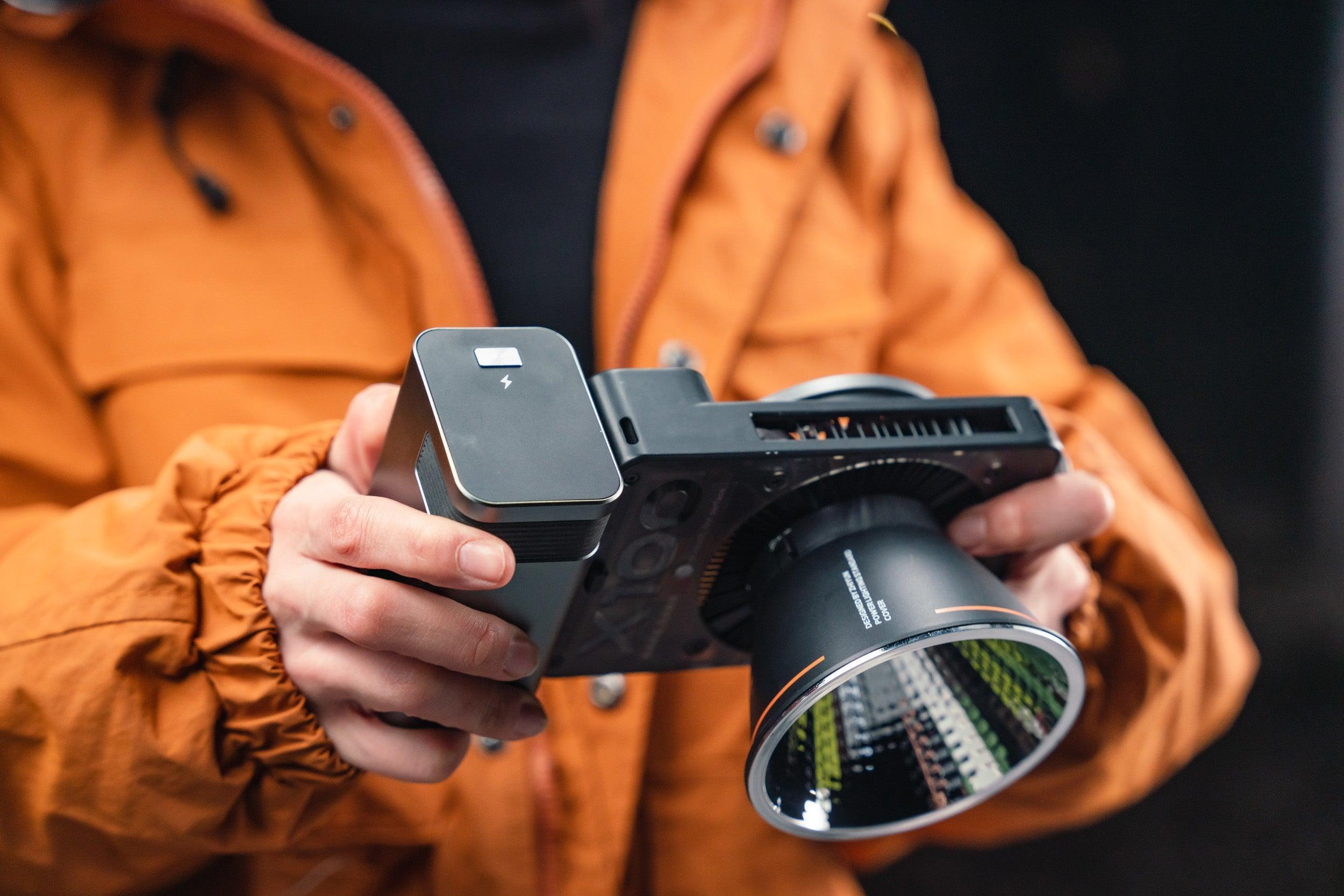 ZHIYUN MOLUS X100 100W Bi-Color LED Video Light - Vitopal